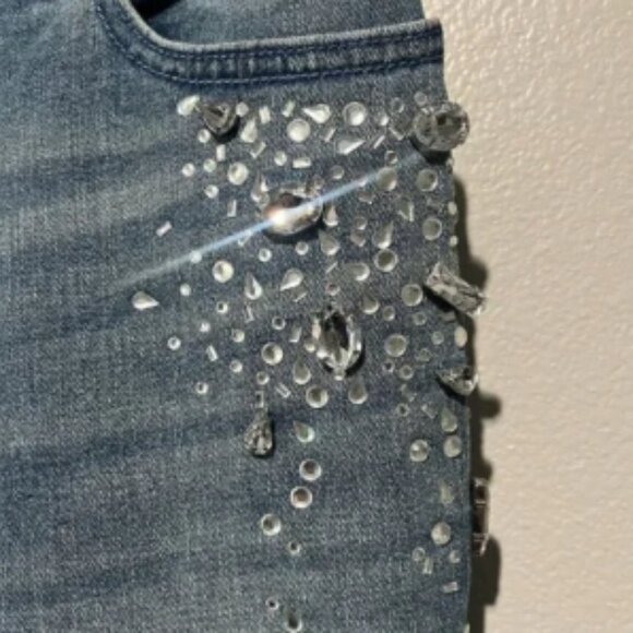 INC- NWT Flare Leg Curvy Fit Denim Jeans with Sparkly Diamond Rhinestone Size 2 - Picture 4 of 6